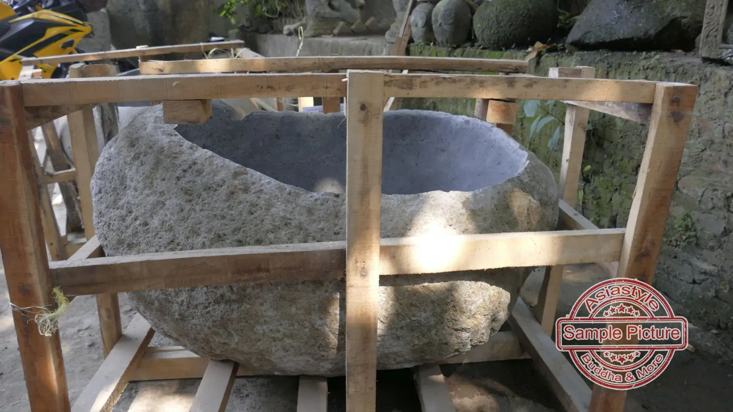  Product image 2 of the product “Basin from Riverstone, Natural surface, polished inside. Dia approx 76-80. Height 56-60 ”